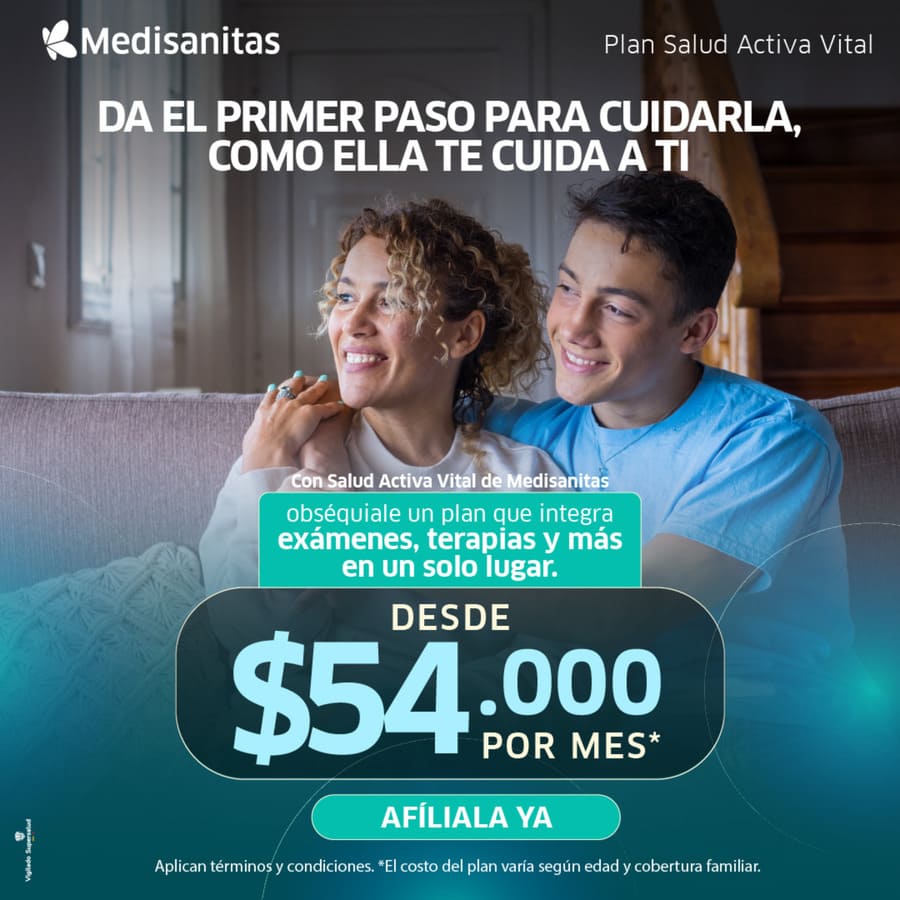 Familia feliz con su plan Salud Activa Vital